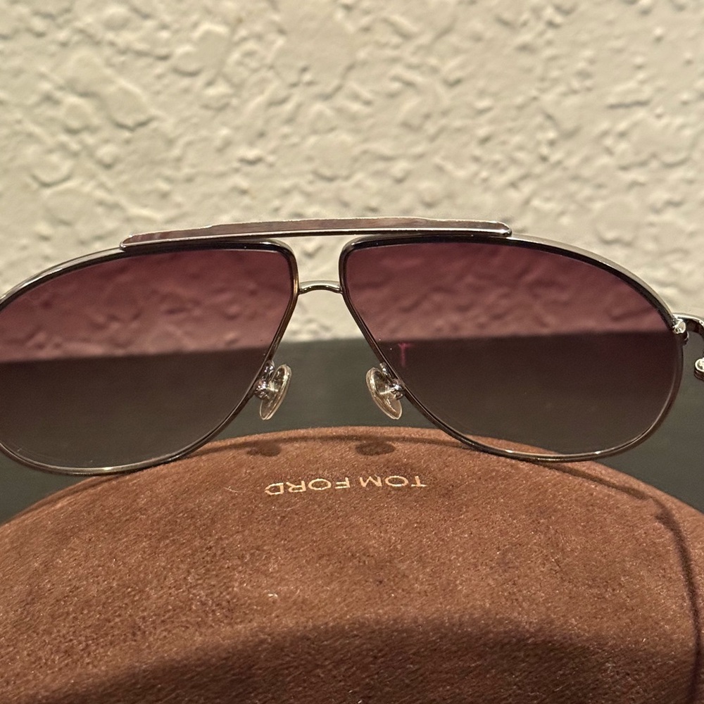 Tom Ford Riley Aviator-Frame Sunglasses - Picture 8 of 9